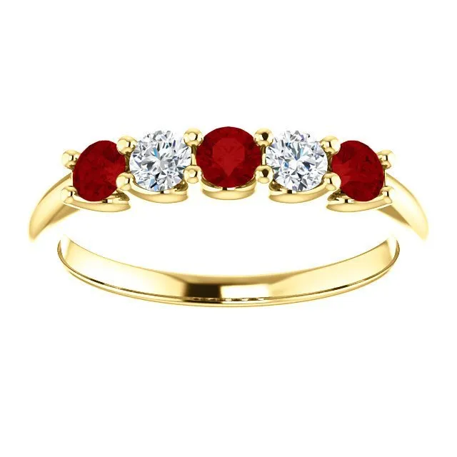 14KT GOLD 0.48 CTW RUBY & 0.20 CTW DIAMOND 5 STONE BAND