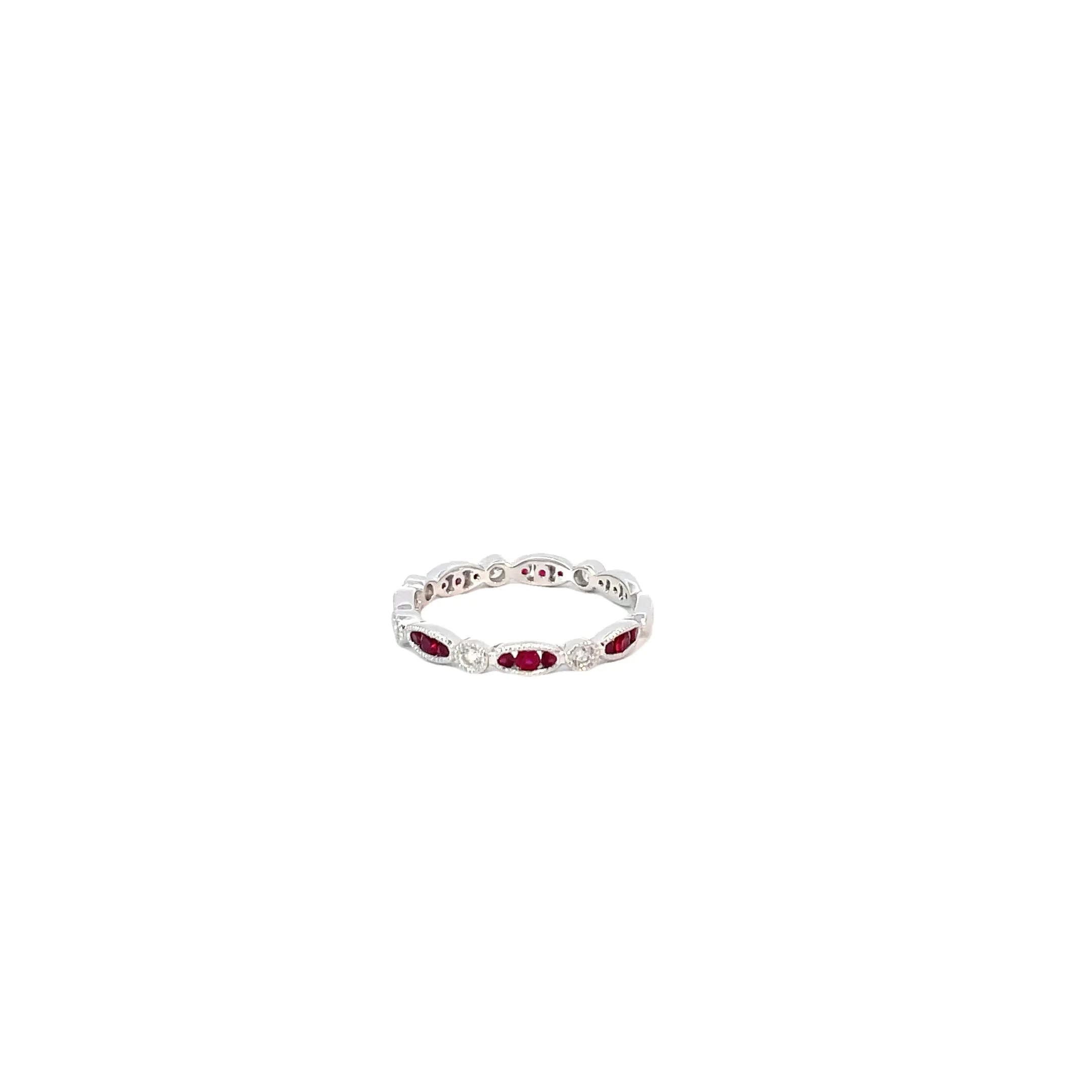 18 Karat White Gold Diamond Ruby Ring