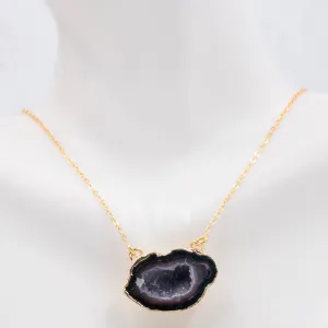 18KY Plated Agate Necklace Natural Agate Bead Necklace Agate Gemstone 18K Gold Plated Natural GEODE AGATE Necklace, 26x12mm, 31.34ct,