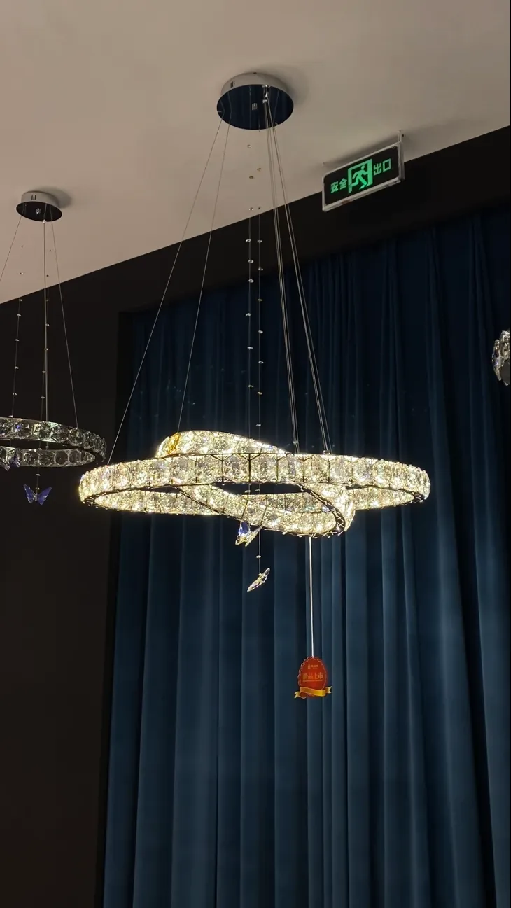 2023 New Light Luxury Crystal Rings Chandelier with Butterfly for Living/Dining Room/ Bedroom