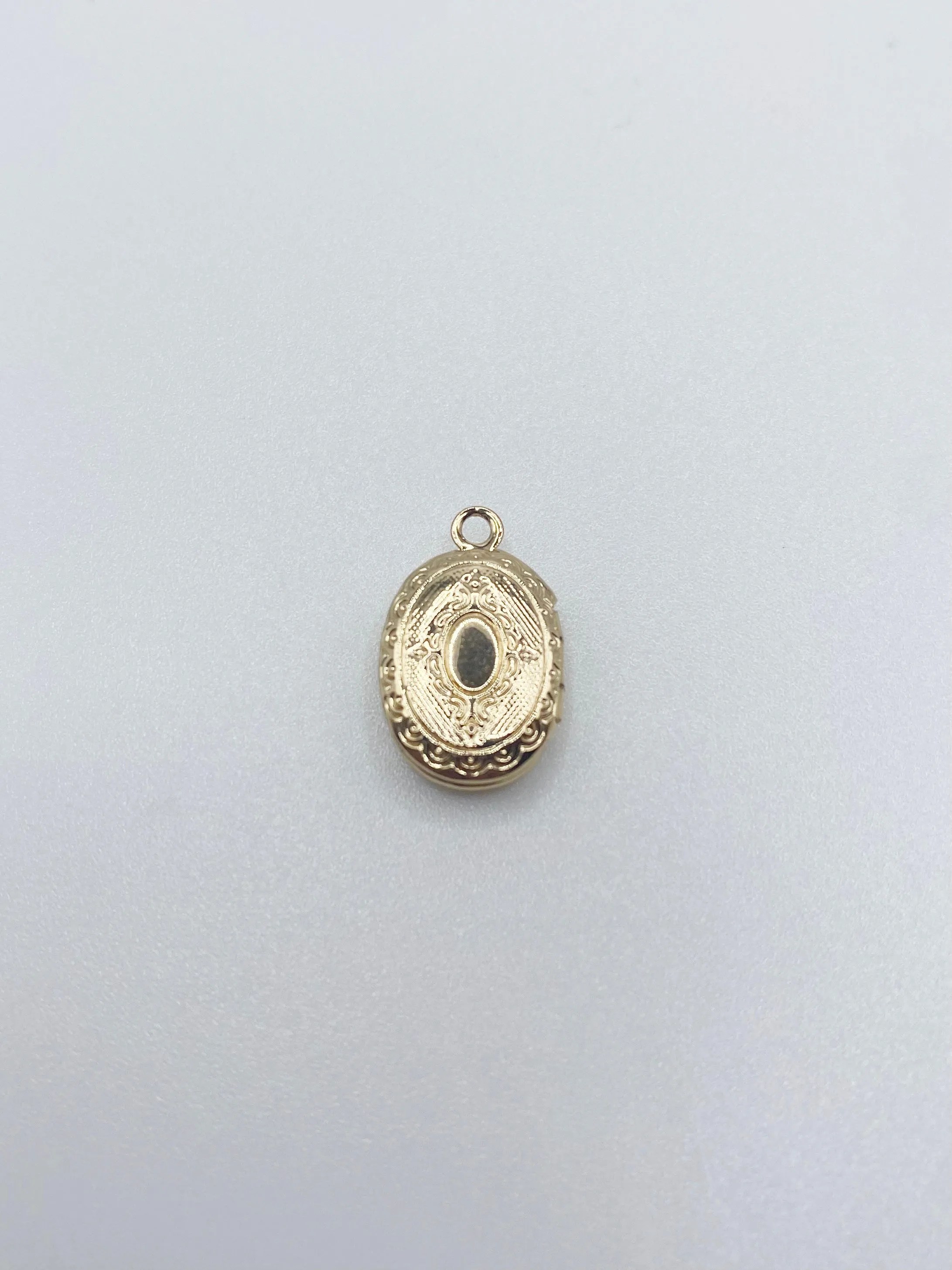 Charm Bar - Vintage Locket (4 Styles)