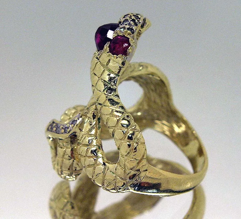 Designer Ruby & Diamond Snake Ring in 18KT Gold