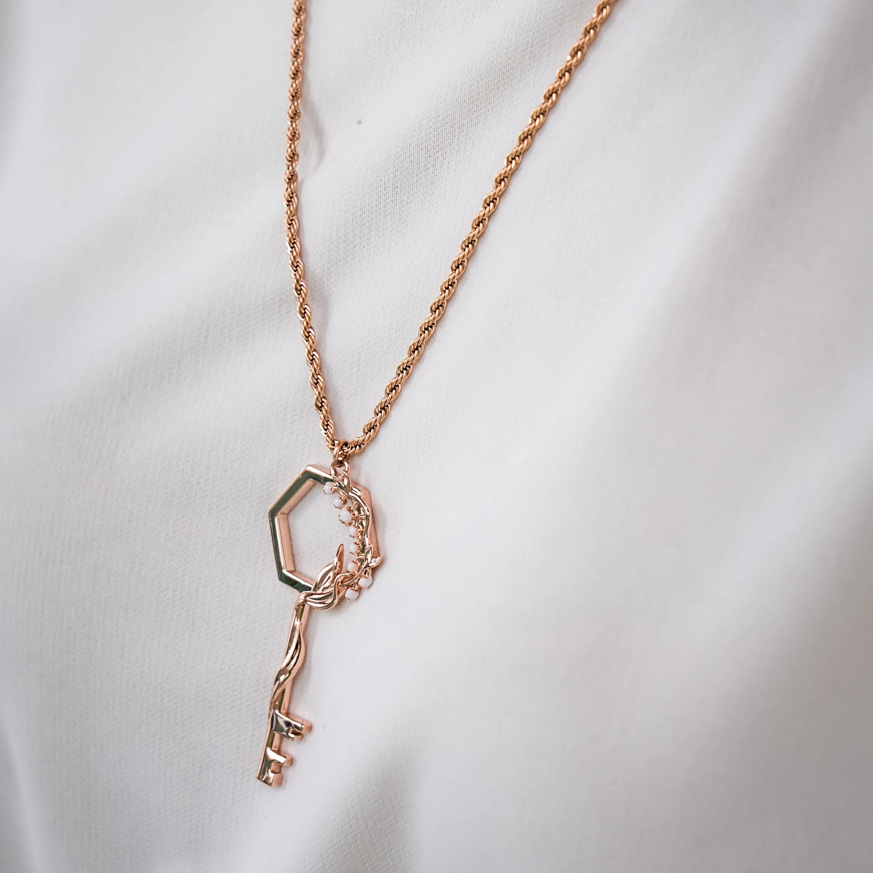 Floral Key Necklace - Rose Gold