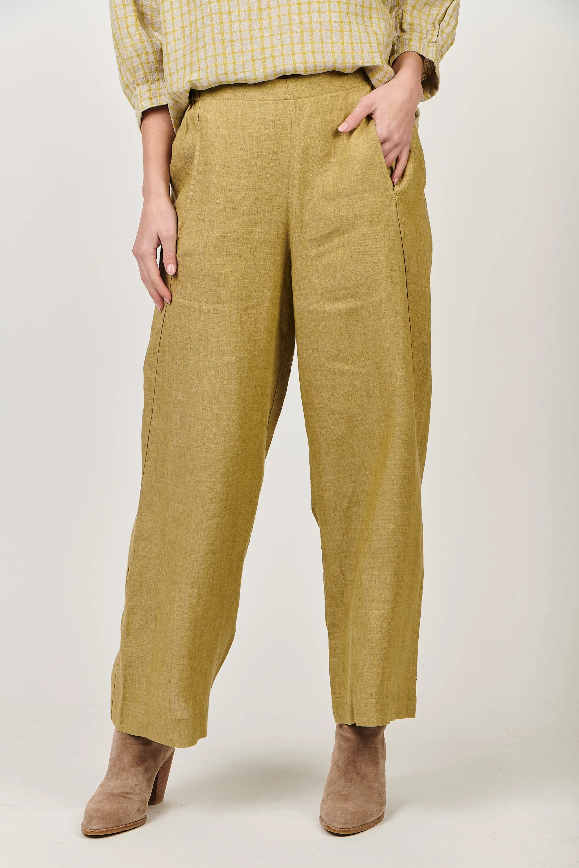 GA398 Straight Leg Pant in Peridot