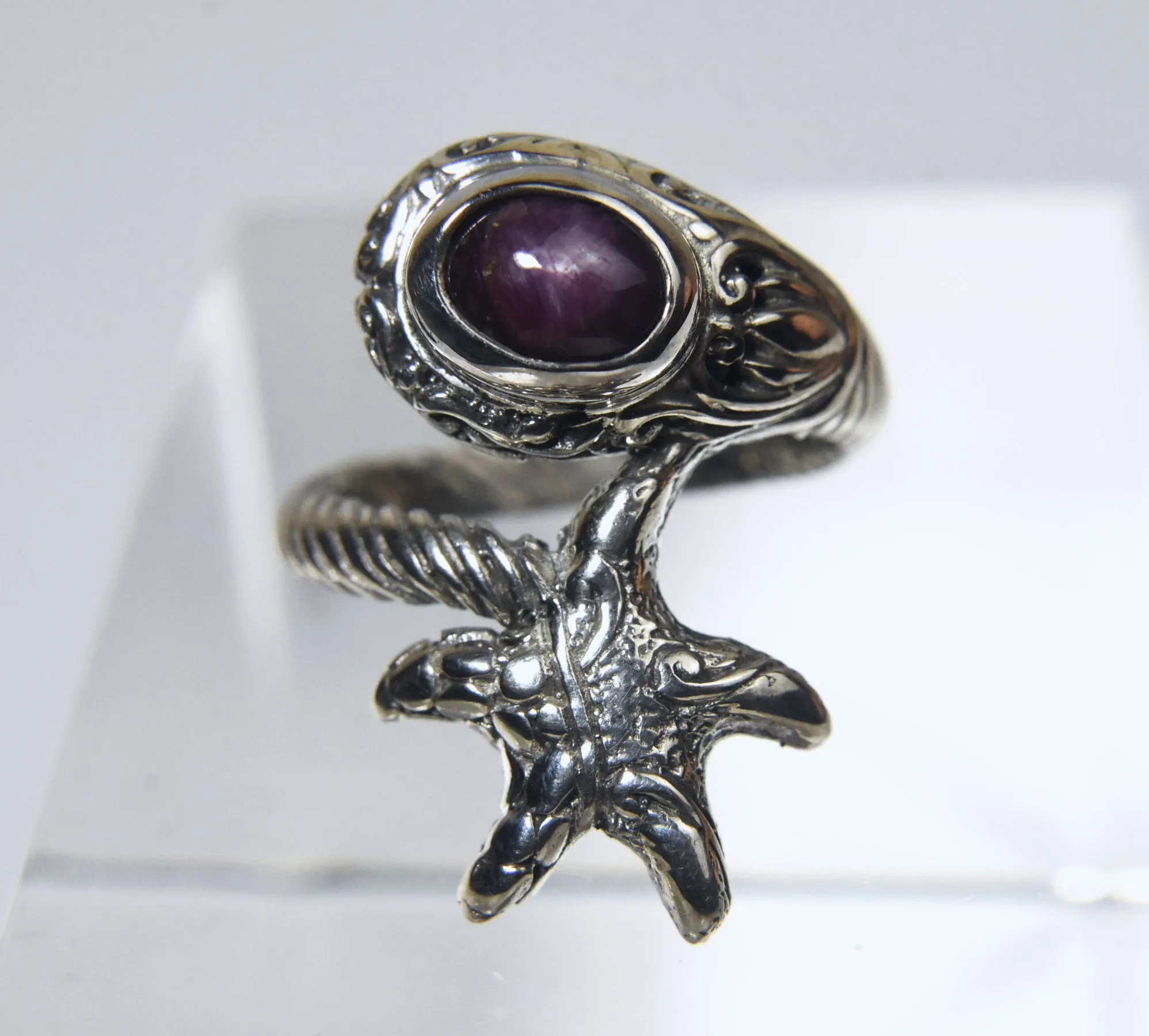 Natural Star Ruby Starfish Sterling Silver Ring - Size 7