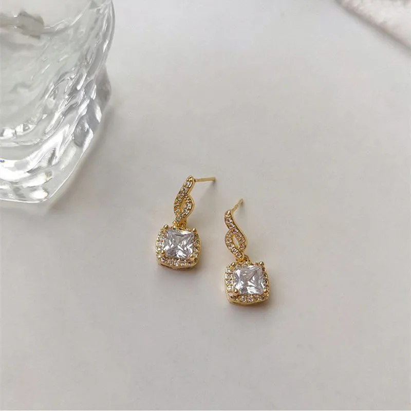 New Square White Zircon Stud Earrings for Women Personality Fashion Daily Wear Accessories Party Jewelry Gift