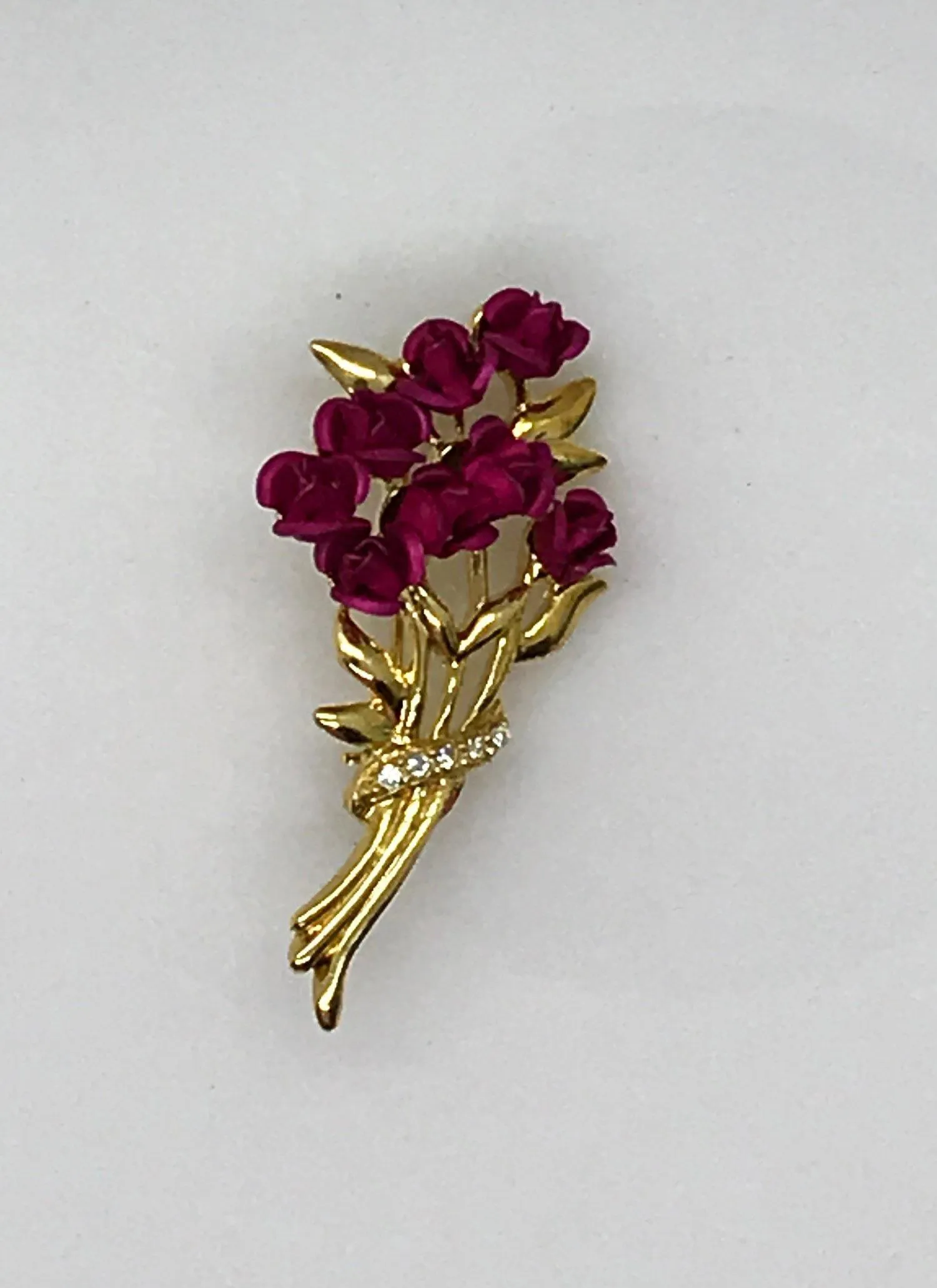 Red Rose Bouquet Brooch