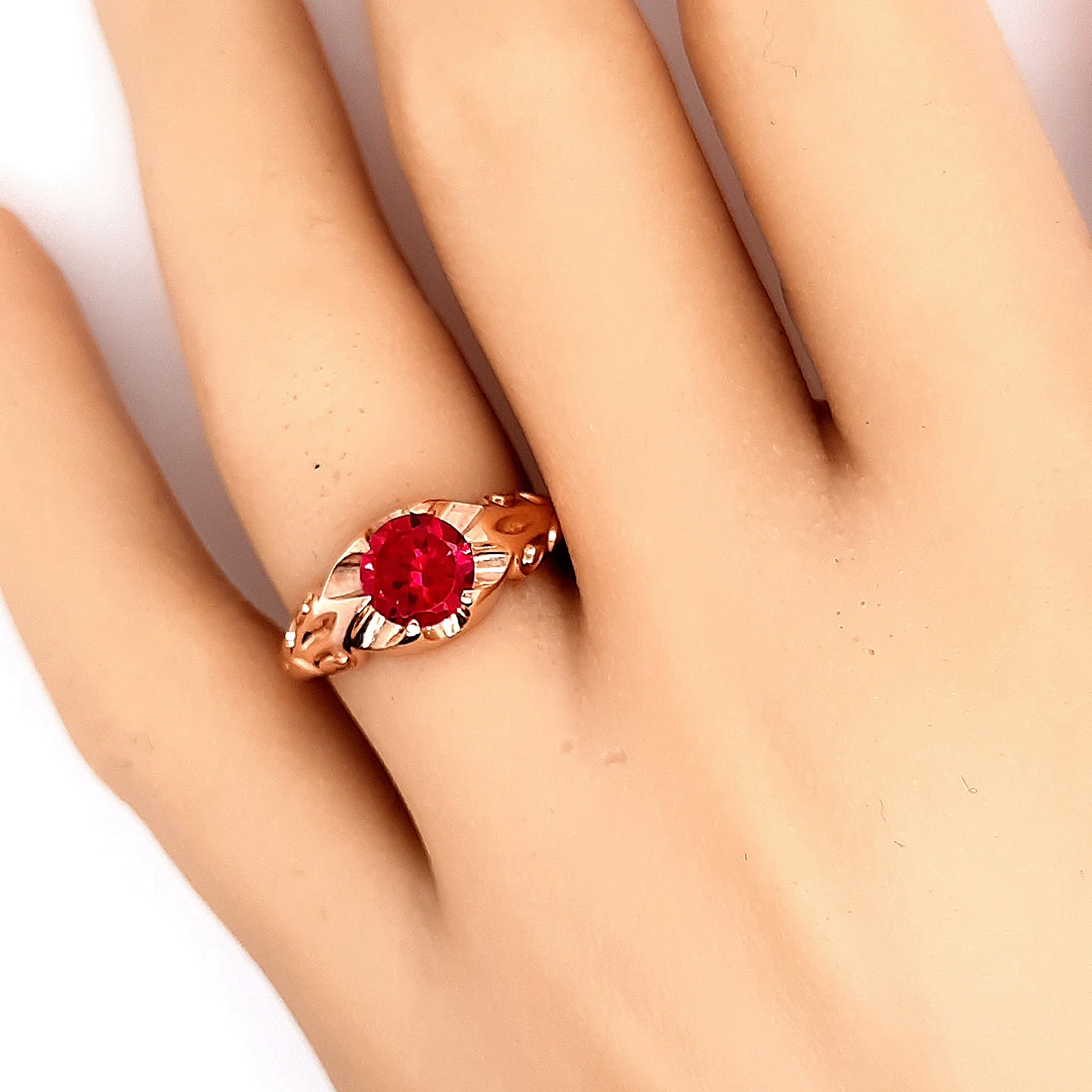 Ruby Yellow Gold Ring with Patterned Shoulders