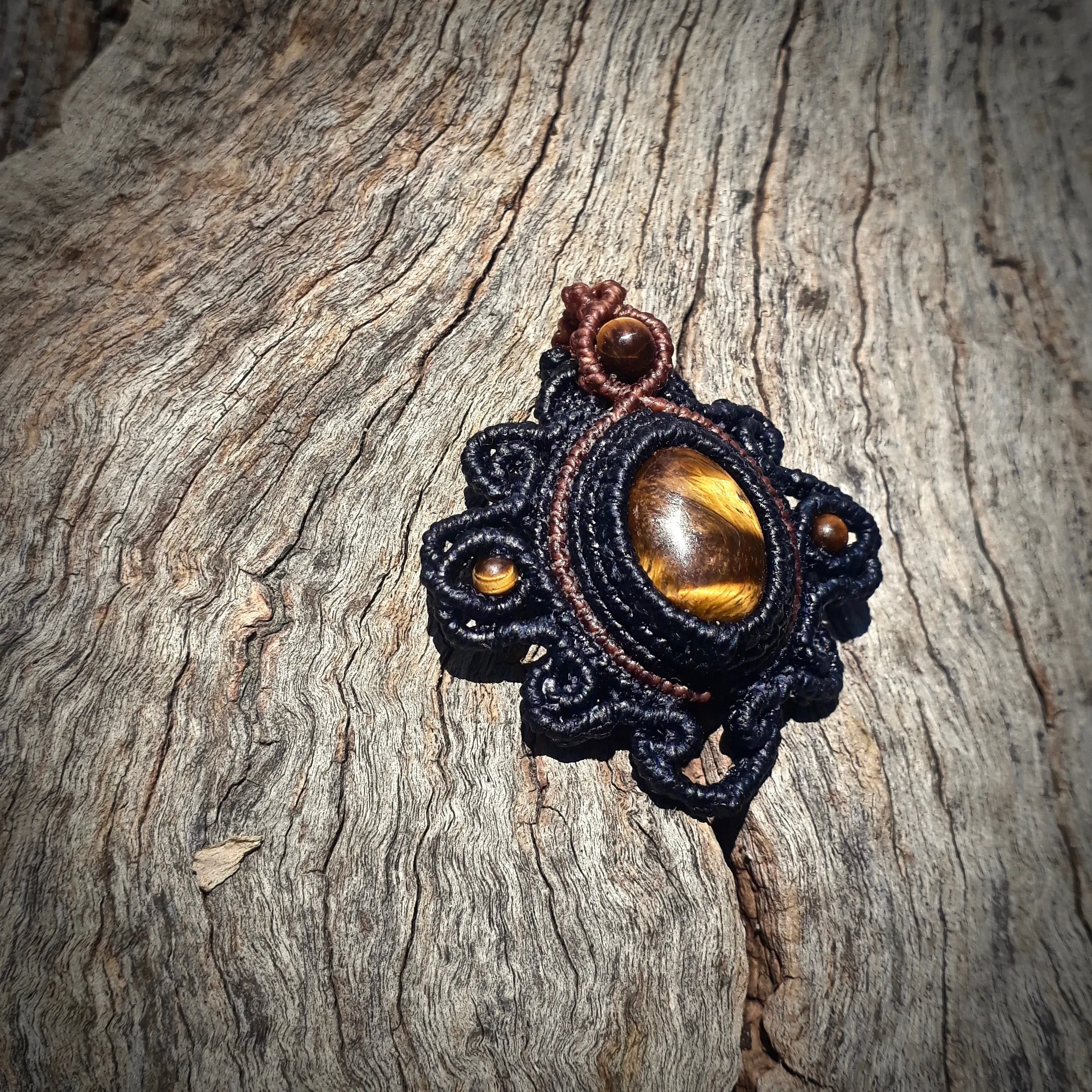 Tiger's eye pendant