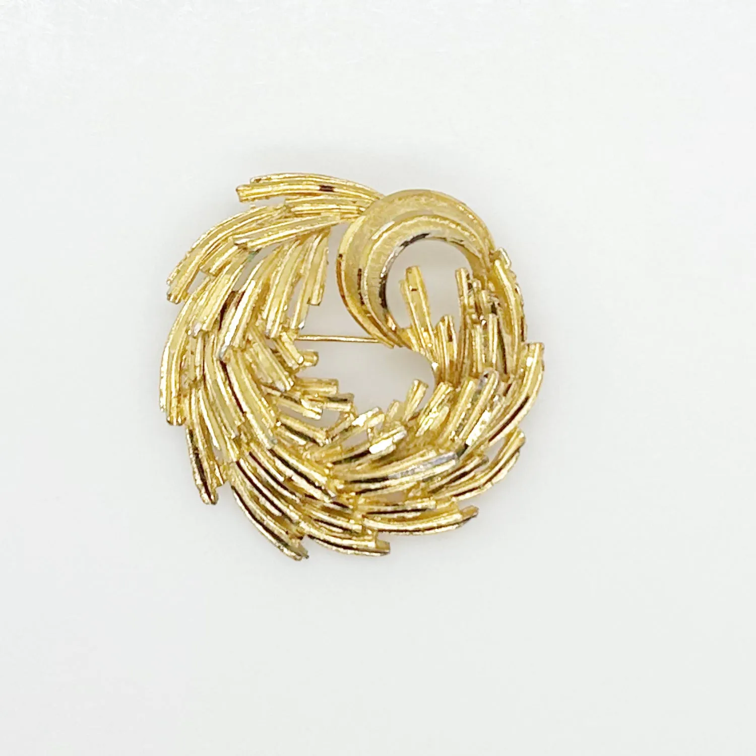 Vintage BSK Modernistic Gold Tone Swirl Brooch